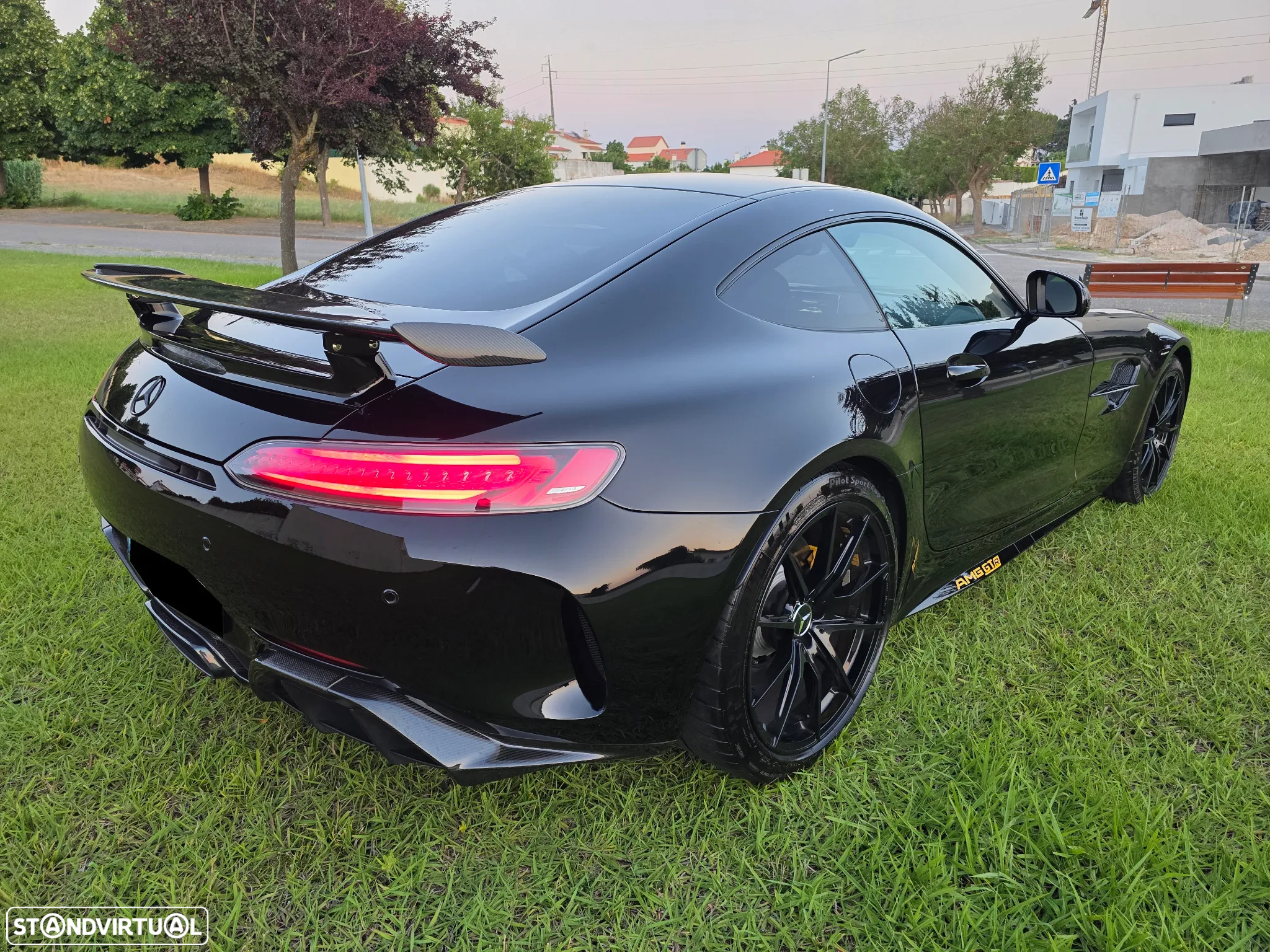 Mercedes-Benz AMG GT R - 2