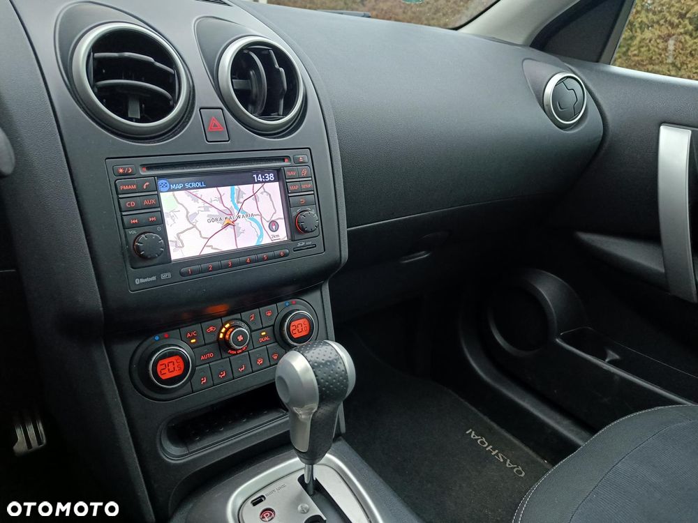 Nissan Qashqai 2.0 Tekna Premium CVT - 26