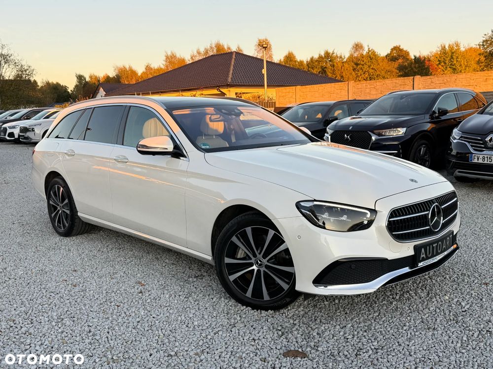 Mercedes-Benz Klasa E 300 d T 9G-TRONIC Avantgarde - 20