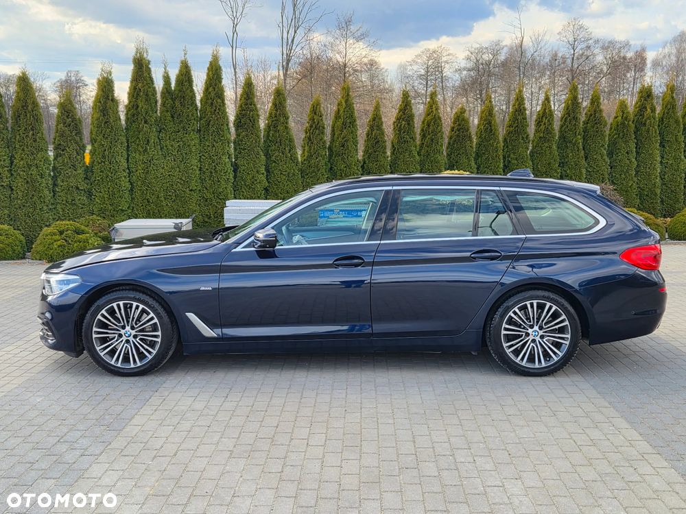 BMW Seria 5 530d xDrive Sport Line - 4