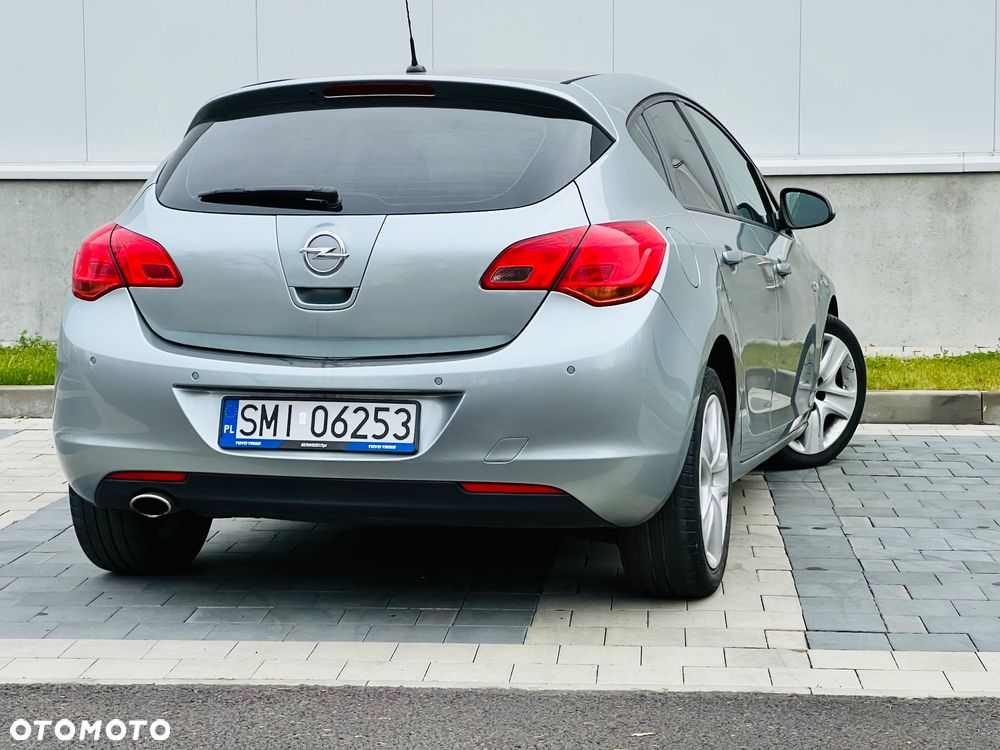 Opel Astra 1.4 Turbo Design Edition - 13
