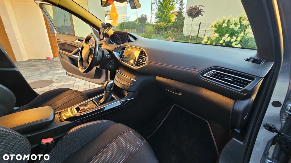 Peugeot 308 BlueHDi FAP 150 EAT6 Stop&Start GT-Line Edition - 17
