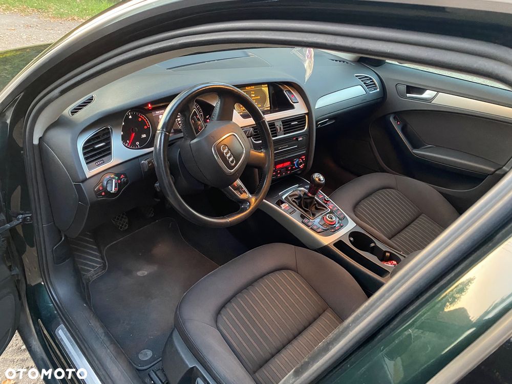 Audi A4 Avant 2010 photo 3