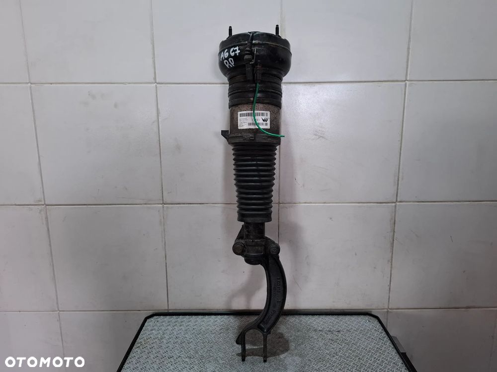 Amortyzator pneumatyczny prawy przód Audi A6 C7 kombi 2015 rok nr 4G0616039AEk nr 4G0616039AEAudi A6 C7 2,0 TDI 190 KM 2015 rok nr 4G0121403R - 1