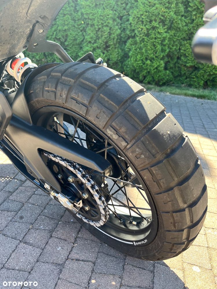 Husqvarna Svartpilen - 7