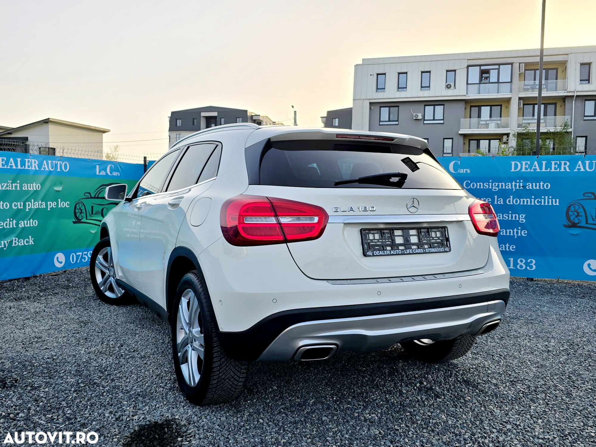 Mercedes-Benz GLA - 3