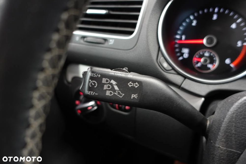 Volkswagen Golf 1.6 TDI DPF Comfortline - 37