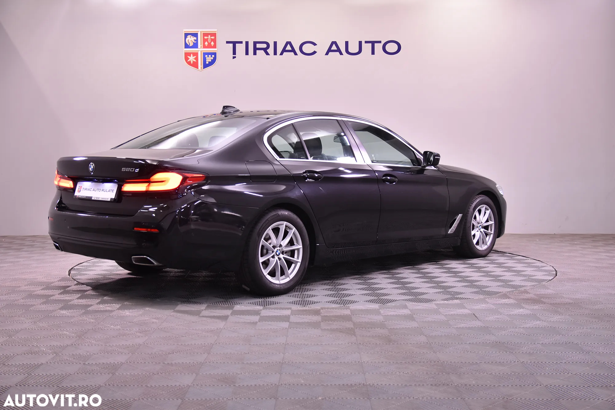 BMW Seria 5 520d Aut. - 5