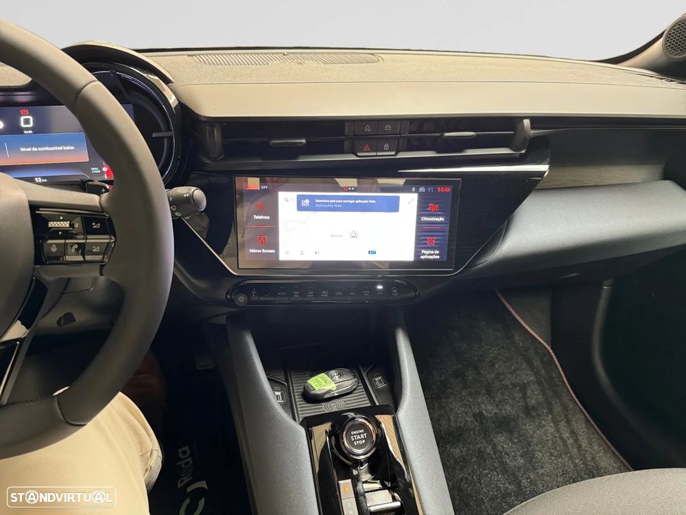 Alfa Romeo Junior 1.2 eDCT6 - 14