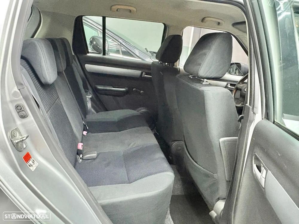 Suzuki Swift 1.3 DDiS Sport — fotografia 13