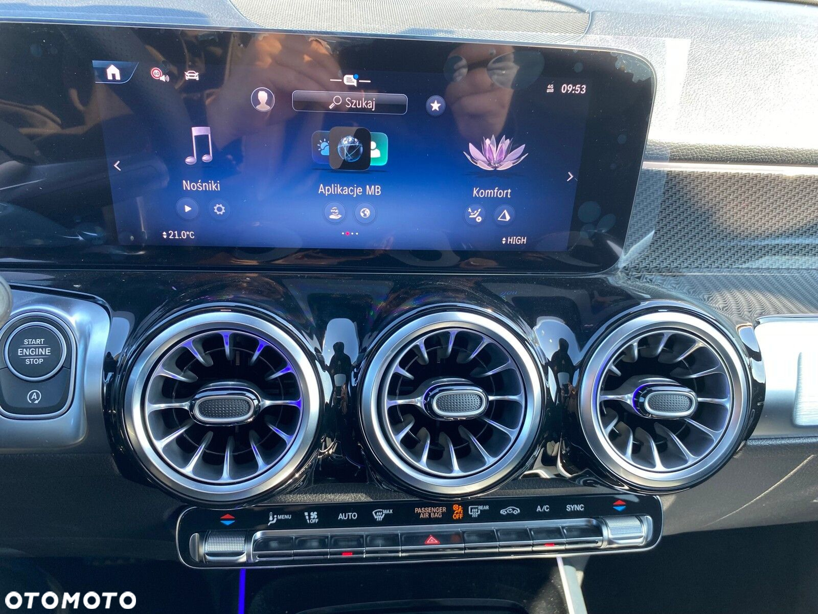 Mercedes-Benz GLB - 17