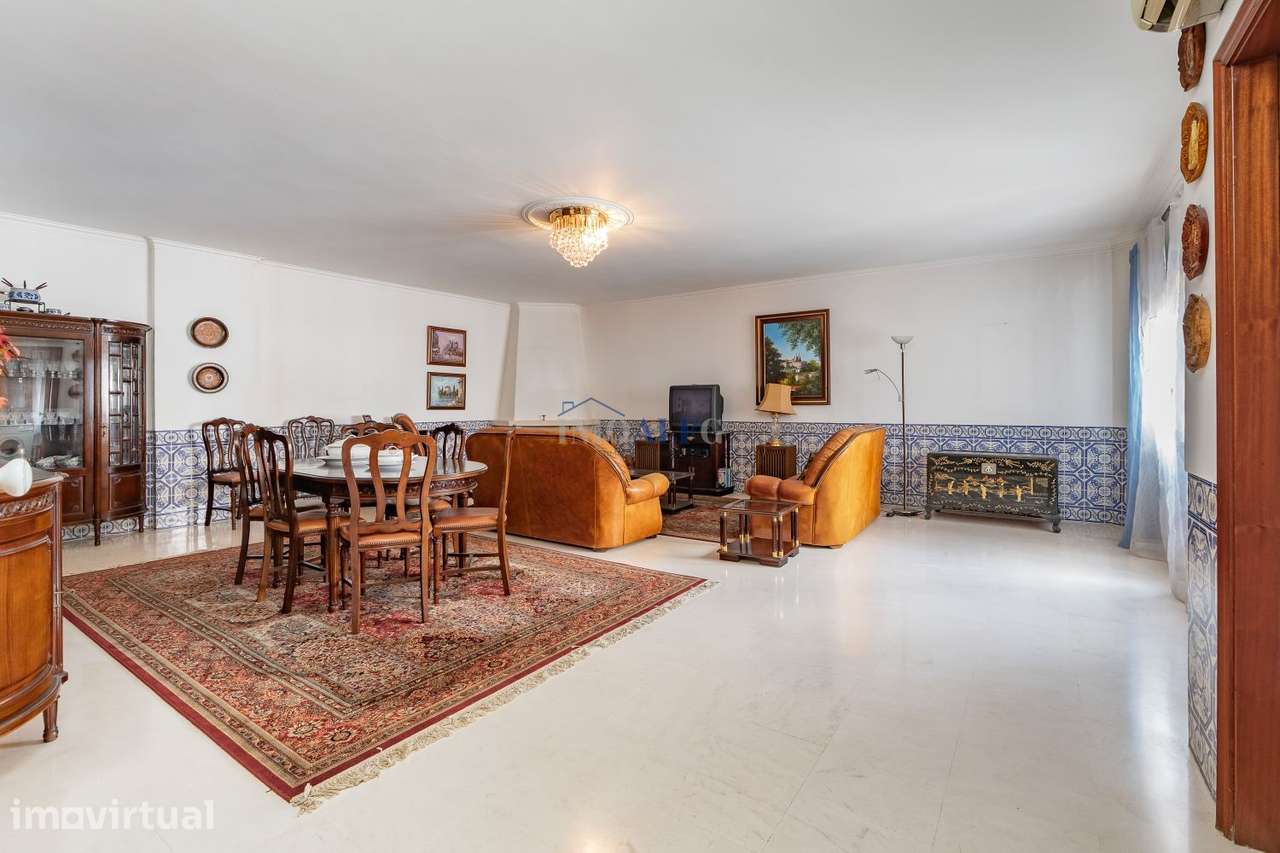 Apartamento T3 em Massamá, junto ao Shopping Center - Grande imagem: 2/34