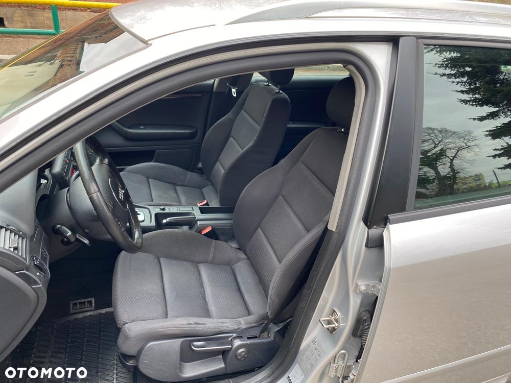 Audi A4 Avant 1.8 T multitronic - 11