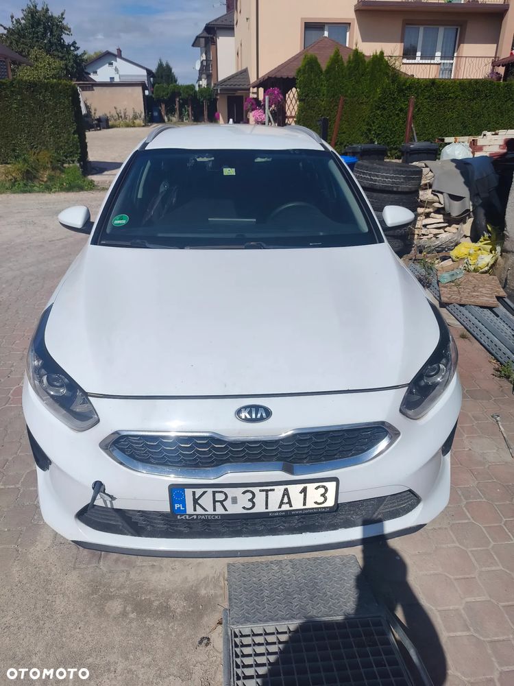 Kia Ceed 1.6 CRDi SCR L - 1