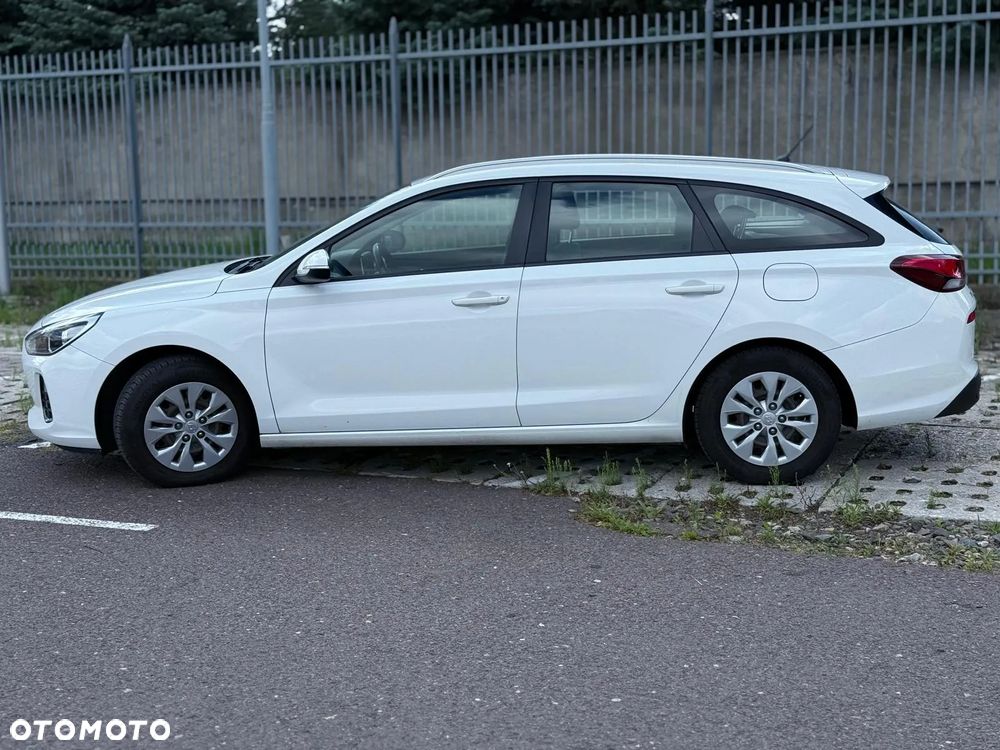 Hyundai i30 1.6 CRDi Classic + - 3