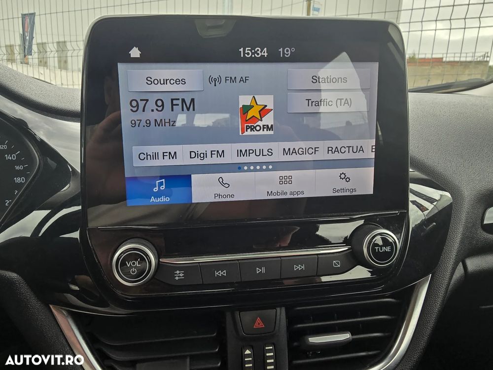 Ford Fiesta 1.1 Trend - 14