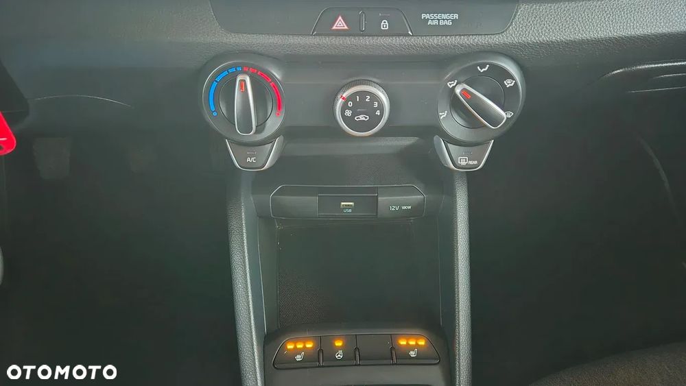 Kia Stonic 1.2 L - 16
