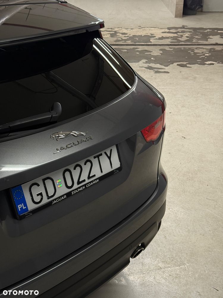 Jaguar F-Pace 2.0 i4D AWD Prestige - 4