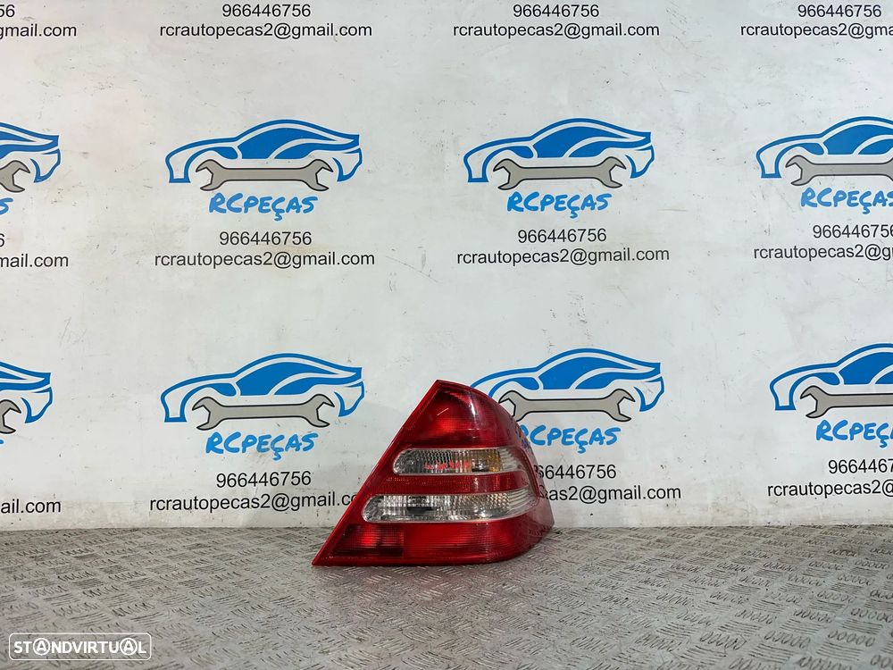 .Farolim Tras Traseiro Direito Original Mercedes Benz Classe C W203 Sedan 2038200264R 1999 - 2007 - 2
