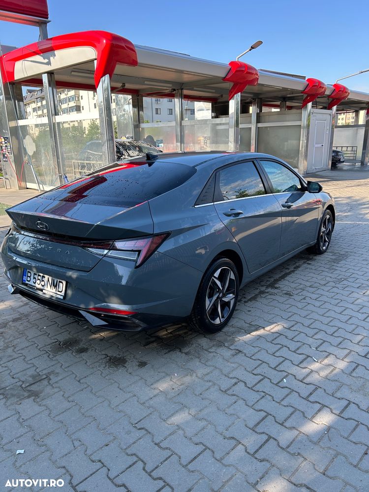 Hyundai Elantra 1.6 l 123 CP CVT Exclusive - 3