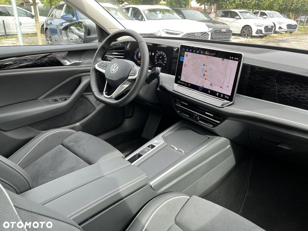 Volkswagen Passat - 33