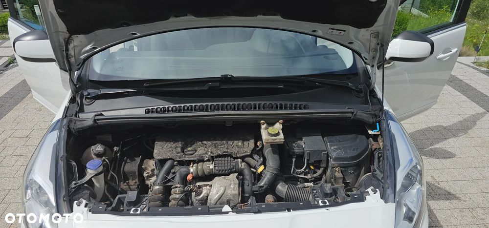 Peugeot 5008 1.6 HDi Active 7os - 14