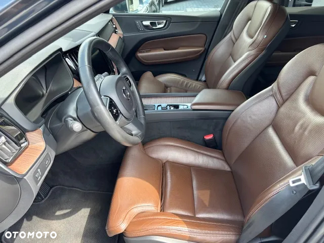 Volvo XC 60 T5 AWD Inscription - 21