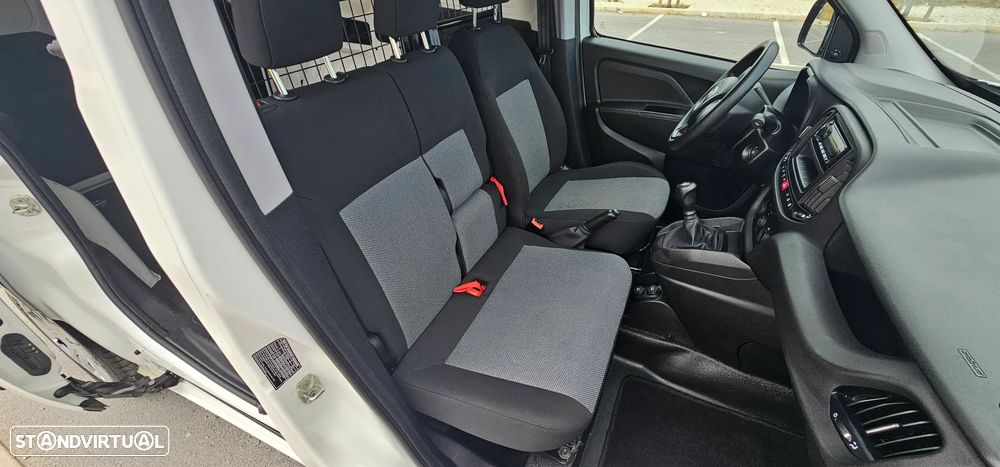 Fiat Doblo Cargo Diesel 1.3 MJ Easy 3L 4P (95cv) - 18