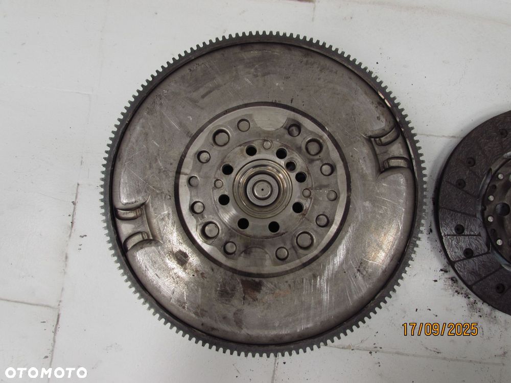 MERCEDES W204 2.2 CDI 651 12-15 SPRZEGLO KOLO DWUMASOWE TARCZA 9 mm DOCISK 6510305205 - 11