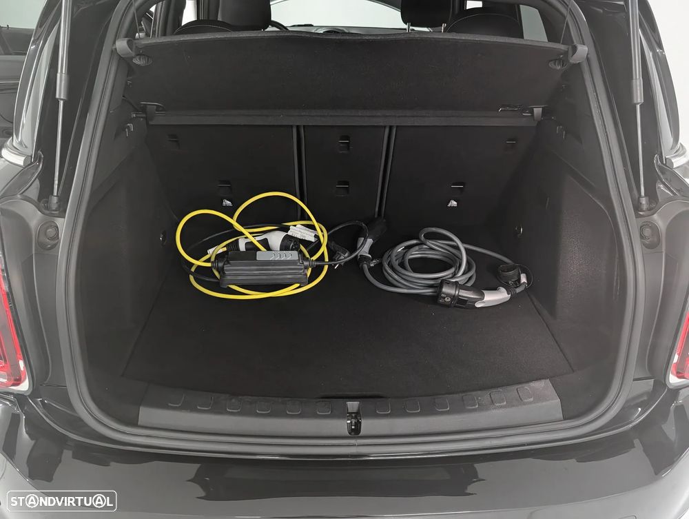 MINI Countryman Cooper SE ALL4 Classic Auto - 13