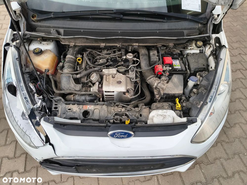 Ford B-MAX - 13