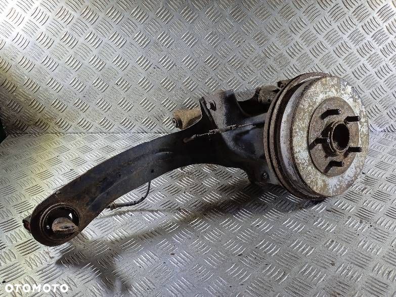 WAHACZ PIASTA PRAWY TYLNY FORD FOCUS MK2 - 1