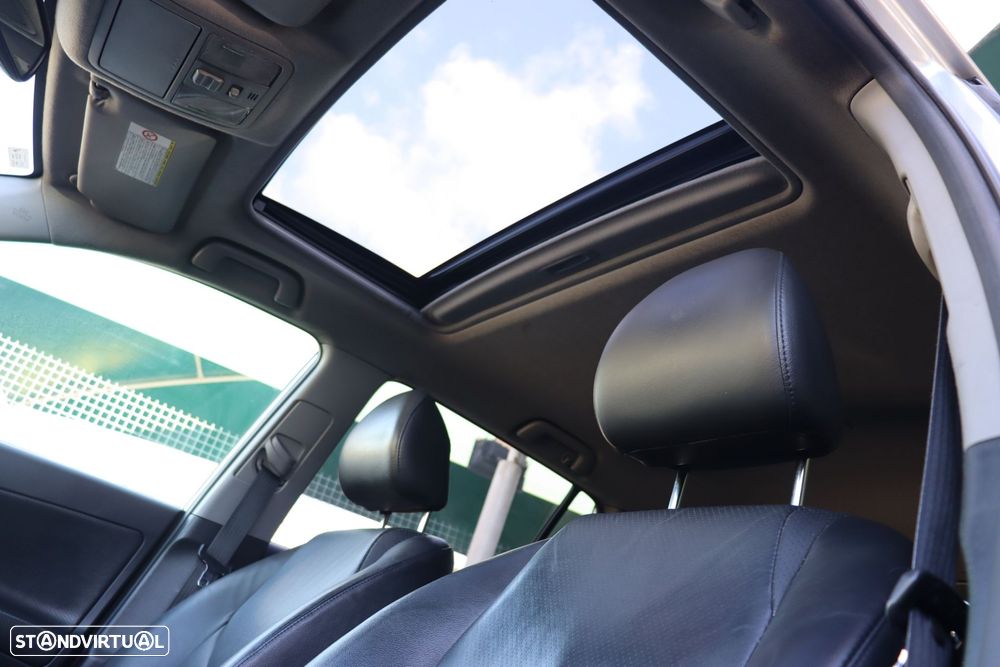 Toyota RAV4 2.2 D-4D X - 21