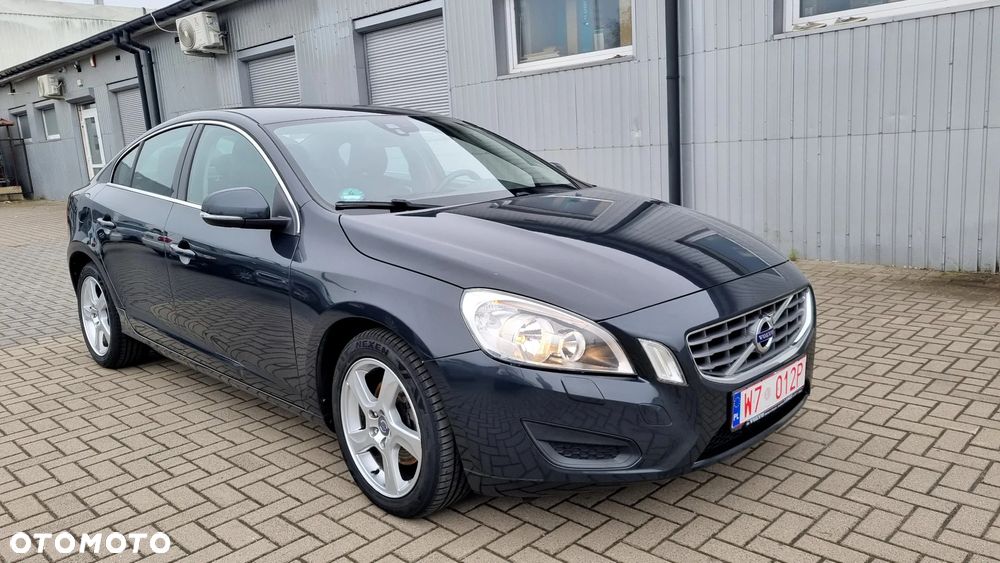Volvo S60 D3 Geartronic Momentum - 2
