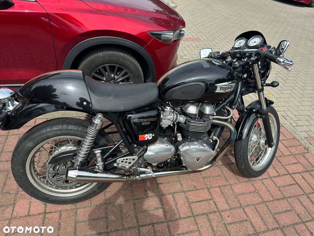 Triumph Thruxton - 1