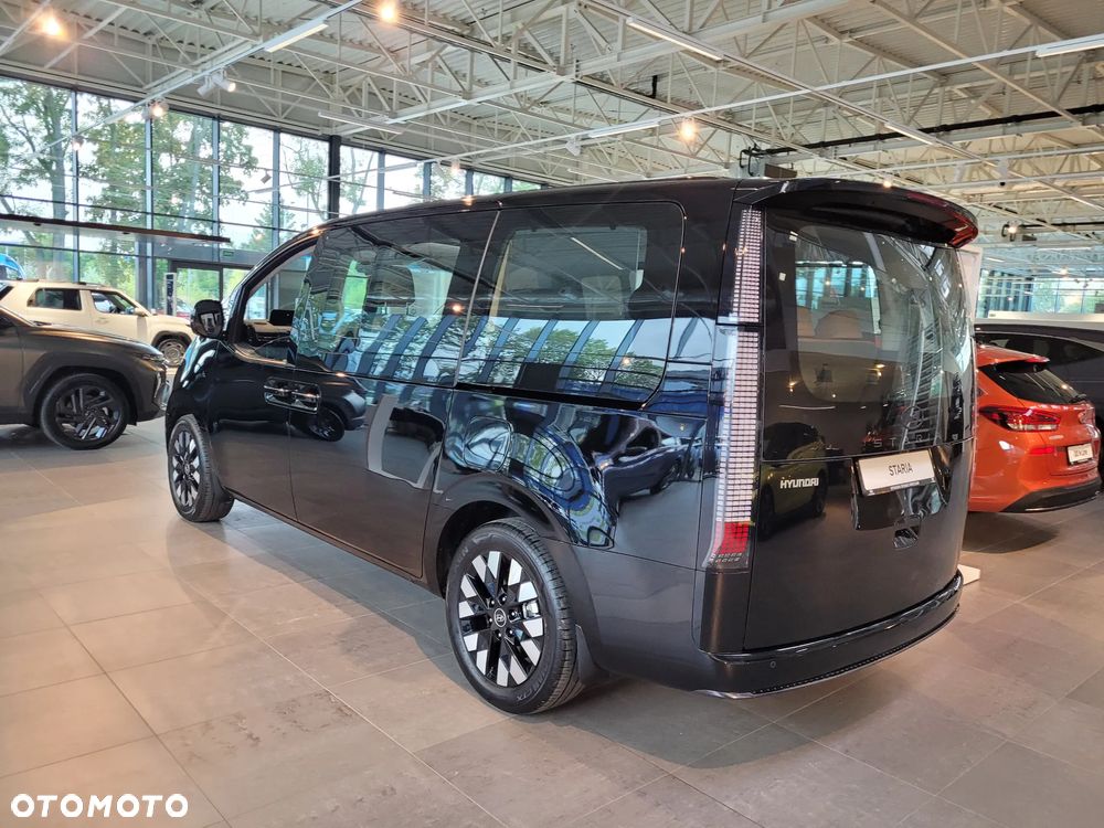 Hyundai Staria - 5