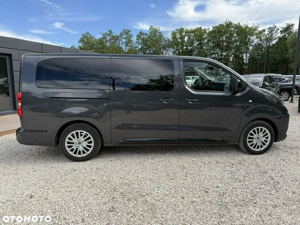 Peugeot Traveller - 17