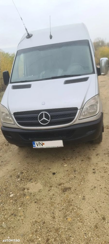 Mercedes-Benz Sprinter - 1