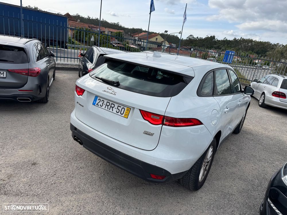 Jaguar F-Pace 2.0 i4D Pure - 26