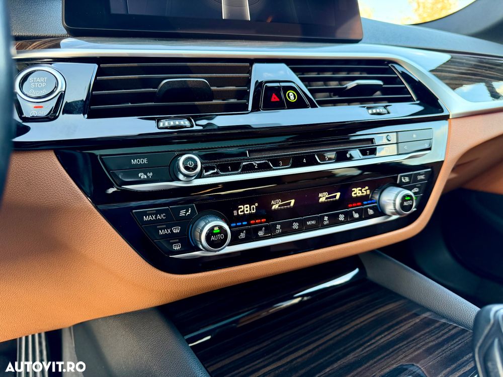 BMW Seria 5 530d xDrive AT - 7