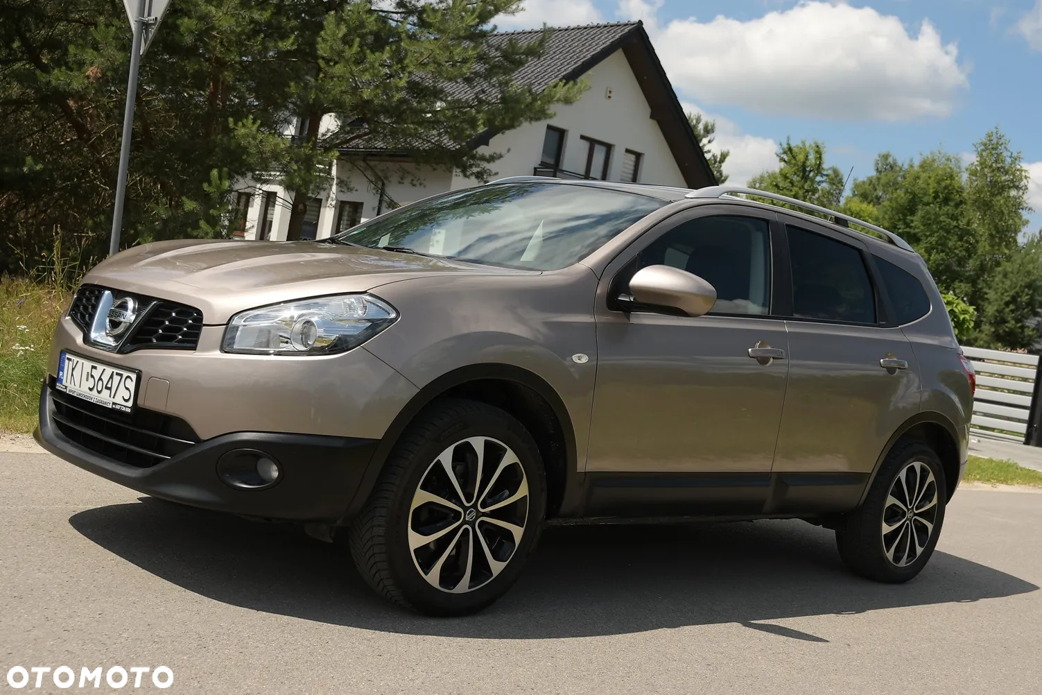 Nissan Qashqai+2 - 11