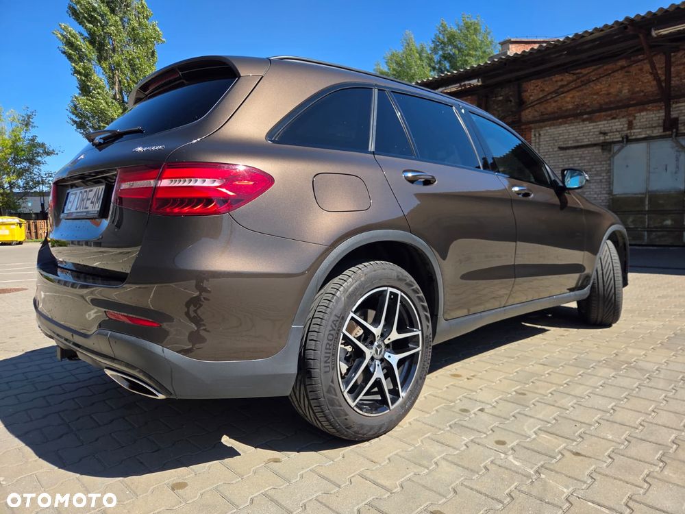 Mercedes-Benz GLC 300 4-Matic - 3