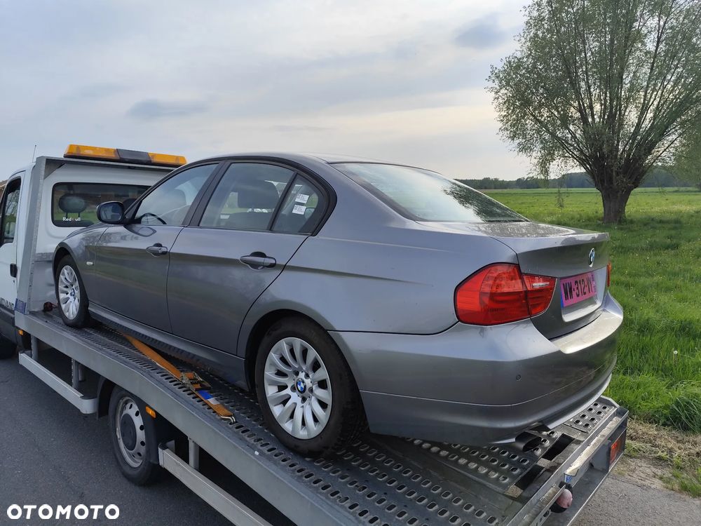 BMW Seria 3 318i Edition Exclusive - 3