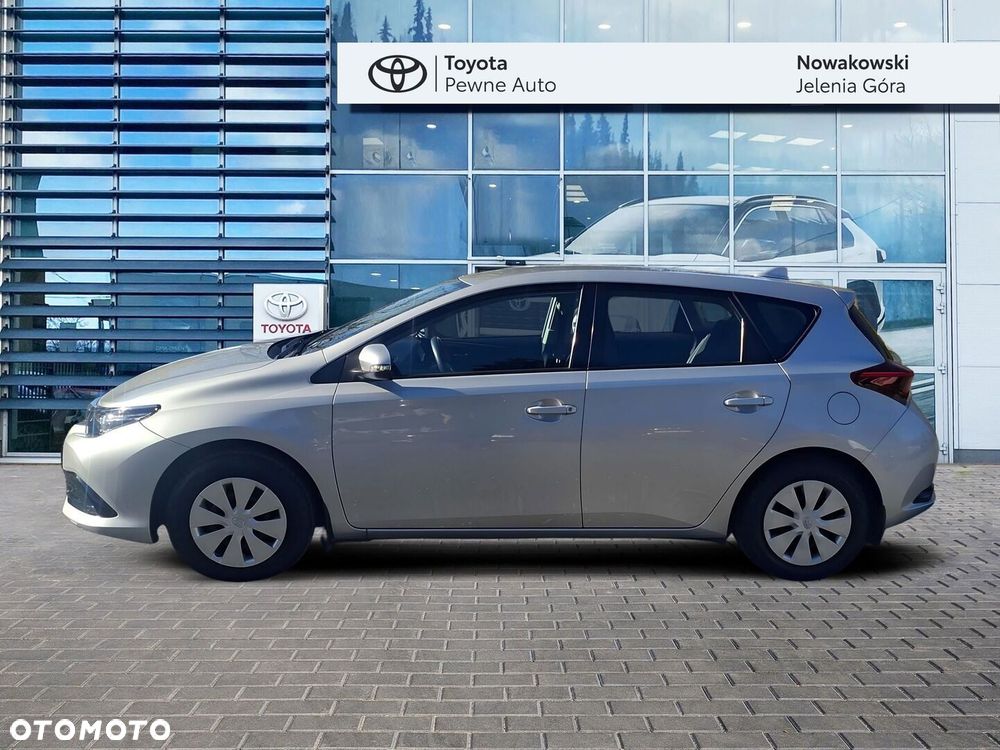 Toyota Auris - 3