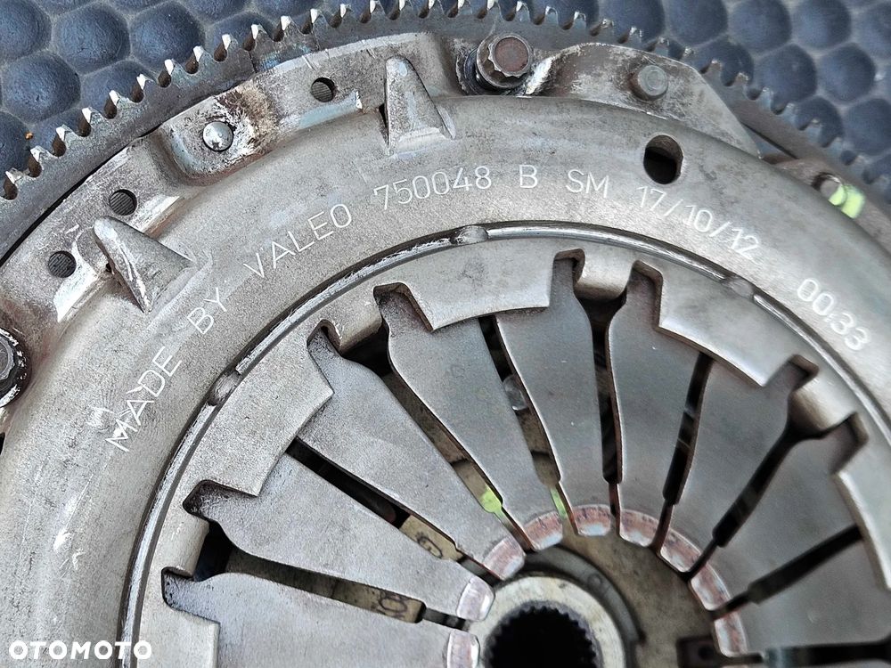 Sprzęgło 068105271F Kolo Zamachowe Komplet Tarcza Docisk Valeo 1.6 1.8 2.0 VW Golf IV 4 T4 Audi A3 8L Skoda Seat - 2