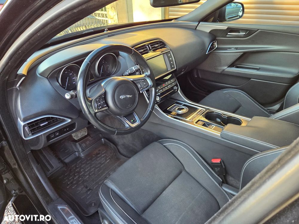 Jaguar XE 20d Aut. R-Sport - 5