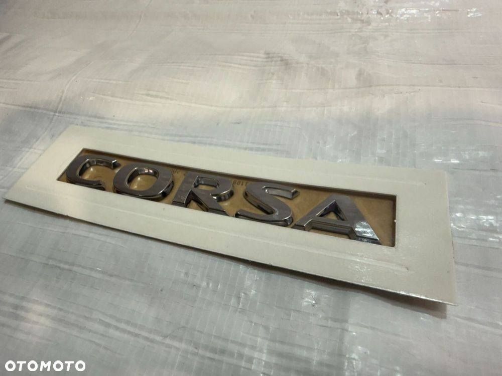 OPEL CORSA F EMBLEMAT NAPIS KLAPY TYŁ  NOWY ORYGINAŁ 9829773080 - 3