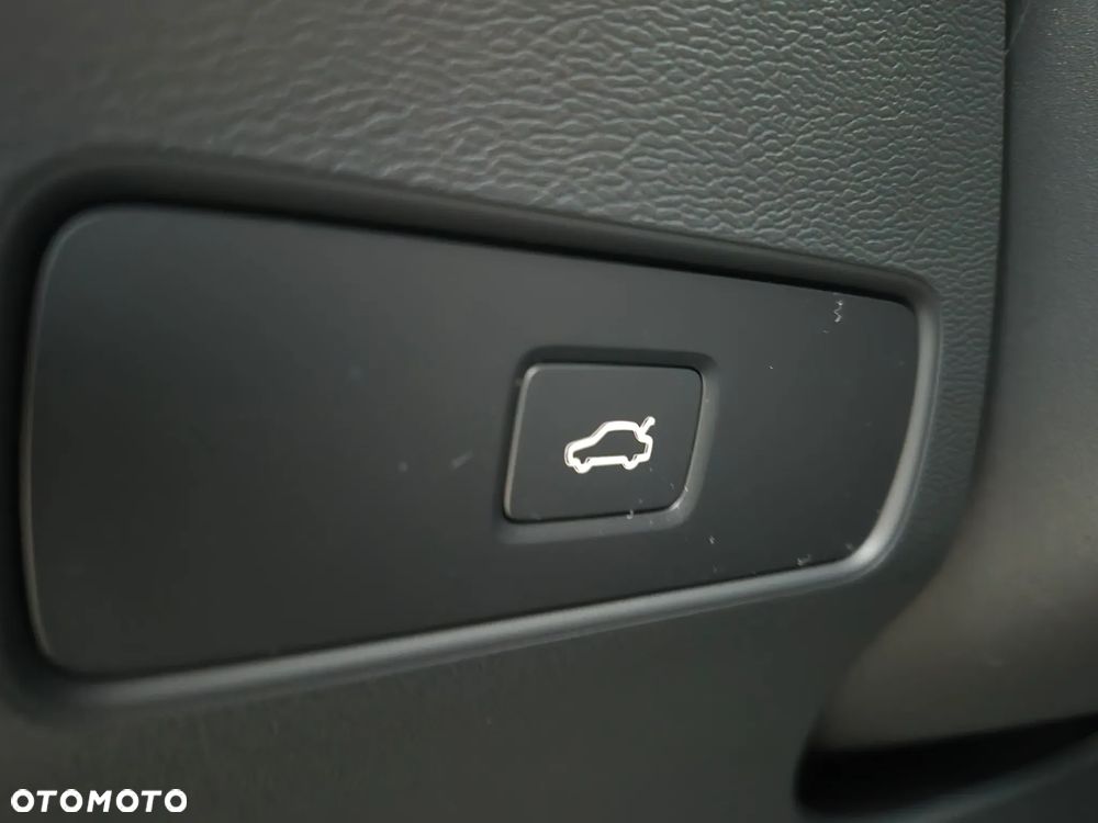 Volvo XC 40 Recharge 82 kWh Single M Extended Range RWD Core - 18