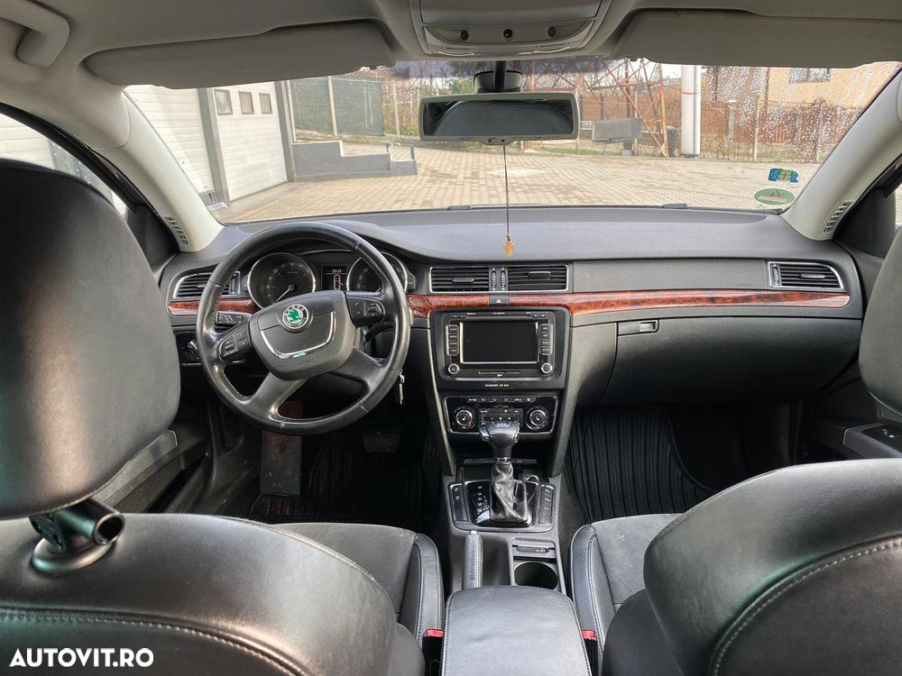 Skoda Superb Combi 2.0 TDI Ambition DSG - 5