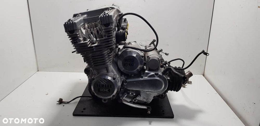 Yamaha XJ900 Diversion - Silnik - 1